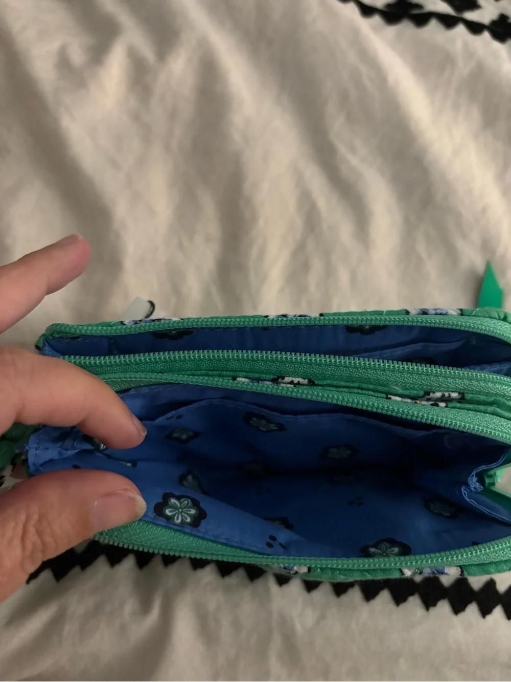 NWT-Vera Bradley Garden Green Leaf RFID Double Zip ID Wristlet/Wallet